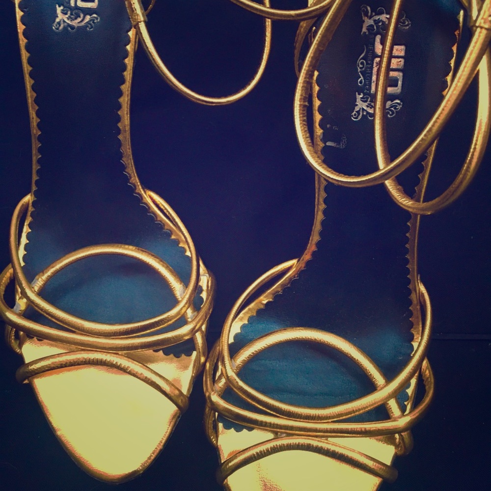 JLO Jennifer Lopez Strappy Gold Pumps